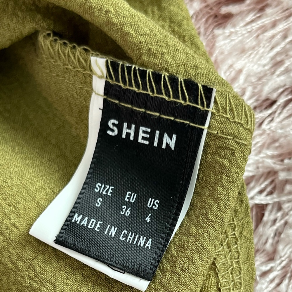 💚NWOT SHEIN Butterfly Sleeve Top - Picture 14 of 14